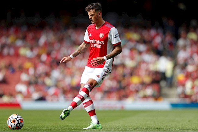 Ben White ra mắt Arsenal trước Chelsea Ben White ra mắt Arsenal trước Chelsea
