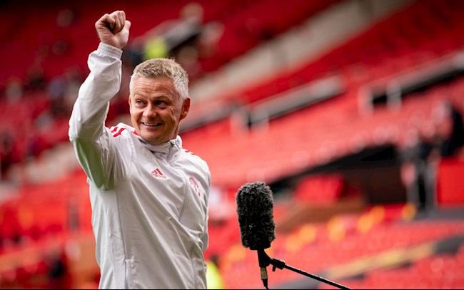 Đã tới lúc Solskjaer phải mang về danh hiệu về Old Trafford