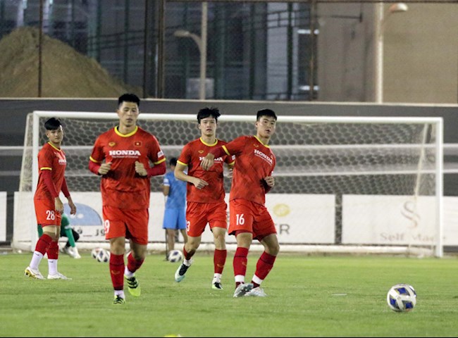 Số áo của các cầu thủ đã bị ông Park thay đổi trong buổi tập tối 30/3 của ĐT Việt Nam