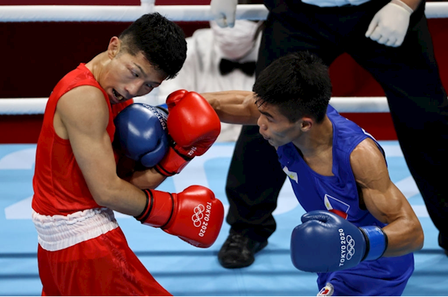 Tay đấm Ryomei Tanaka thua tan tác ở bán kết boxing dưới 52 kg hình ảnh