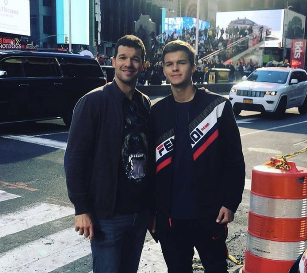 Con trai danh thủ Michael Ballack qua đời ở tuổi 18 hình ảnh Con trai danh thủ Michael Ballack qua đời ở tuổi 18 hình ảnh