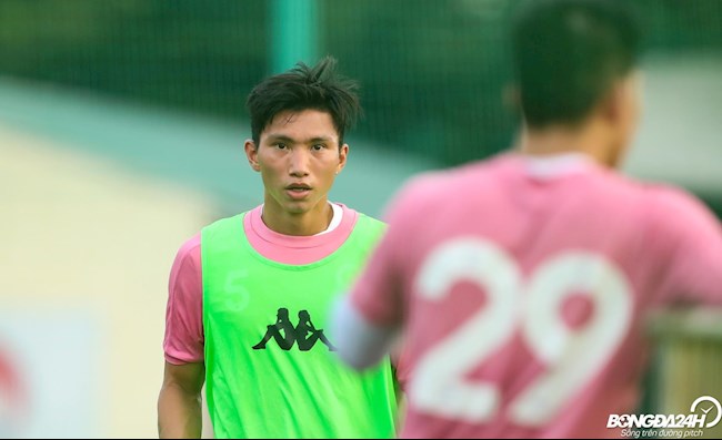 Đoàn Văn Hậu chưa bình phục chấn thương Đoàn Văn Hậu chưa bình phục chấn thương