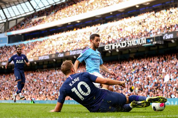 Man City dùng Bernardo Silva câu Harry Kane