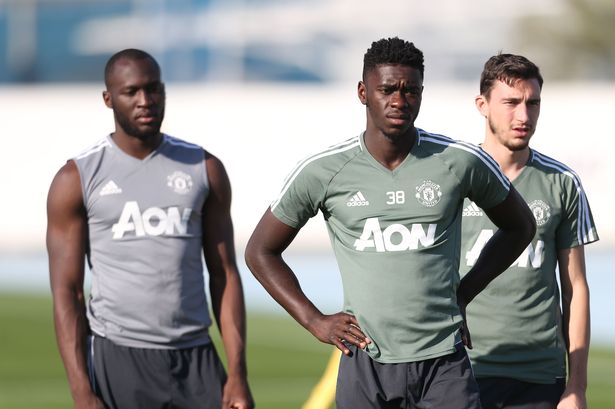 Romelu Lukaku gửi lời chúc may mắn đến Axel Tuanzebe