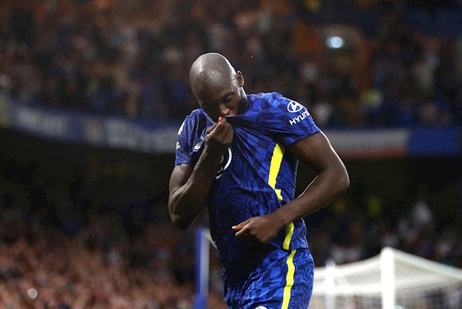 Lukaku ấn định tỷ số 3-0