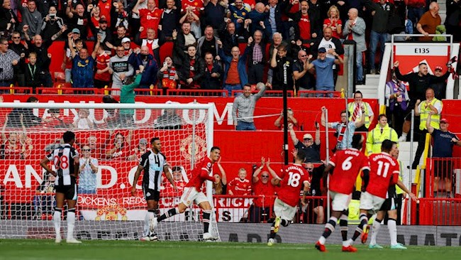 MU tạm thời dẫn đầu NHA sau chiến thắng trước Newcastle