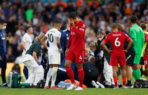 Harvey Elliott chan thuong 5