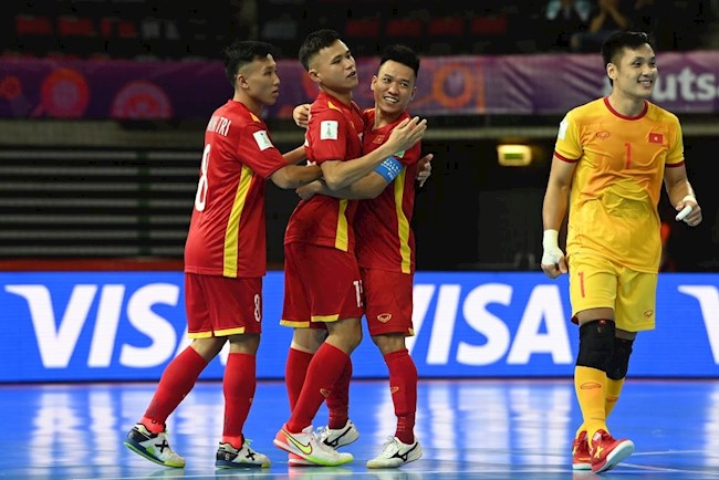 HLV ĐT futsal Việt Nam ấn tượng với bàn thắng của Khổng Đình Hùng hình ảnh