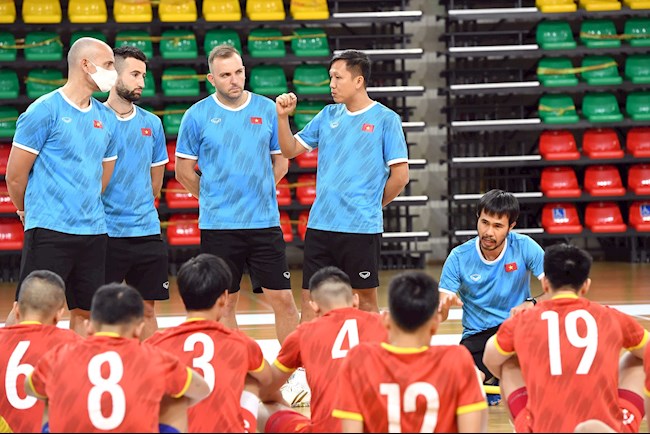 HLV Phạm Minh Giang ĐT futsal Việt Nam. Ảnh: VFF.