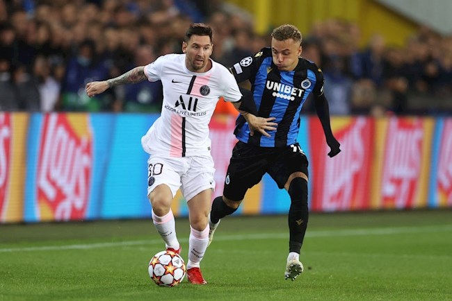 Messi đã có hiệp đầu không tệ với một cú dứt điểm trúng khung gỗ Messi đã có hiệp đầu không tệ với một cú dứt điểm trúng khung gỗ