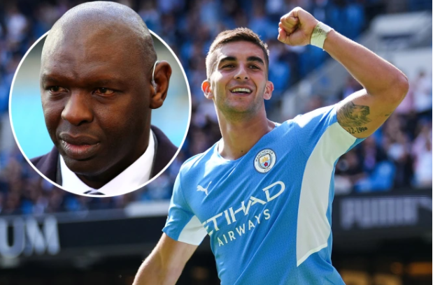 Torres đang được sử dụng ở vị trí trung phong ở Man City Torres đang được sử dụng ở vị trí trung phong ở Man City