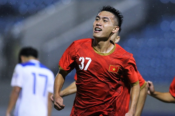 Top cầu thủ sinh năm 1999 đắt giá nhất Việt Nam Văn Hậu không phải số 1 1