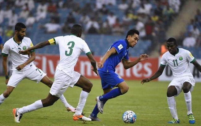 ĐT Thái Lan từng chơi vô cùng kiên cường trên sân của Saudi Arabia ĐT Thái Lan từng chơi vô cùng kiên cường trên sân của Saudi Arabia