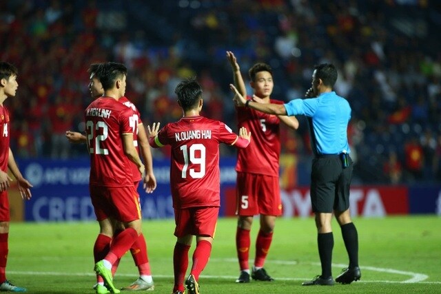 Việt Nam vs UAE VAR