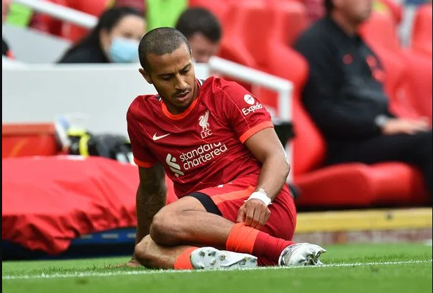 Thiago Alcantara vắng mặt trong 2 trận đấu tới của Liverpool