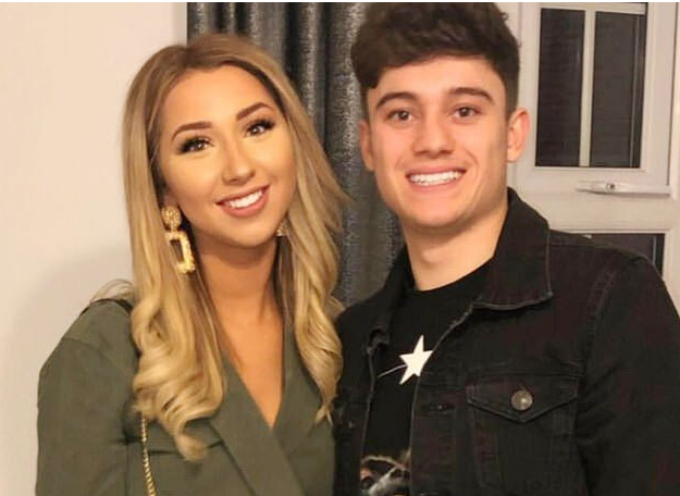 Vì lý do đặc biệt, Daniel James phải đi trực thăng tới sân đấu