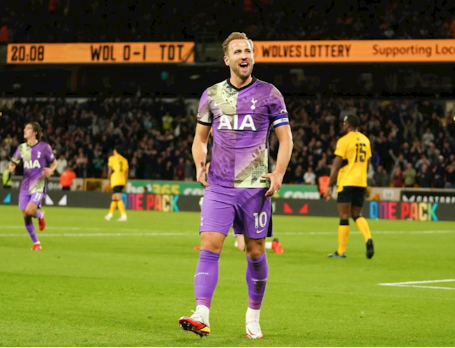 Harry Kane ghi bàn trở lại