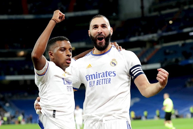 Benzema vẫn xuất sắc như mọi khi với 1 bàn và 2 kiến tạo