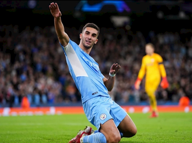 Barca nhắm Torres của Man City nâng cấp hàng công