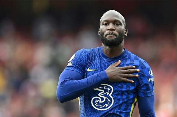 Pep Guardiola lo lắng với Romelu Lukaku