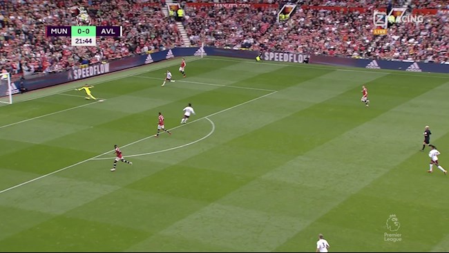 De Gea mắc sai lầm rồi cứu thua cho MU