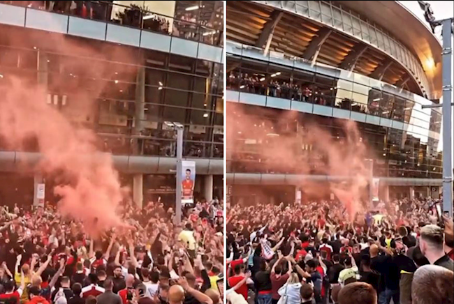 NHM Arsenal ăn mừng sau chiến thắng trước Tottenham NHM Arsenal ăn mừng sau chiến thắng trước Tottenham