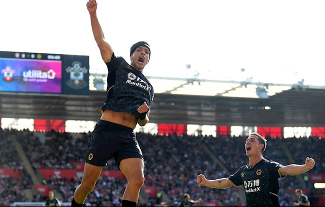 Raul Jimenez ghi bàn trở lại cho Wolves Raul Jimenez ghi bàn trở lại cho Wolves