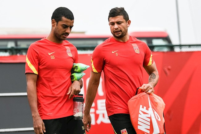 Cầu thủ nhập tịch Trung Quốc