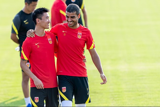 Tiền đạo Trung Quốc Alan Kardec tuyên bố đánh bại ĐT Việt Nam hình ảnh