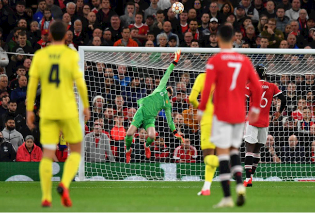 De Gea có 6 lần cứu thua cho MU