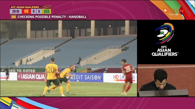 penalty viet nam qatar Trọng tài FIFA: Đáng ra phải là penalty cho ĐT Việt Nam và thẻ vàng cho cầu thủ Australia