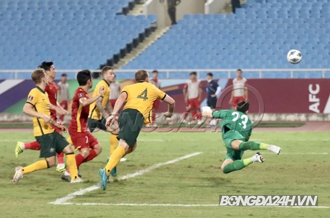 Australia ghi bàn vs Việt nam