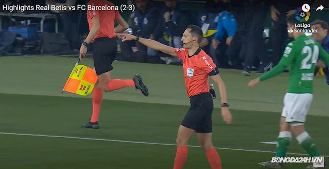 Barca từng phải chịu 11m từ VAR trong tình huống như của Hồng Duy hình ảnh