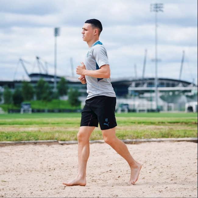 Foden trở lại tập luyện