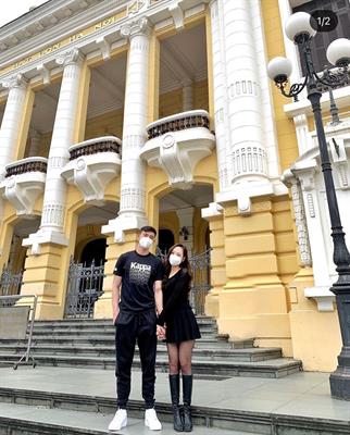 Lộ diện bạn gái xinh đẹp hơn tuổi của thủ môn Quan Văn Chuẩn 4