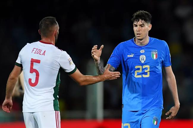 MU tiep can dam phan Bastoni