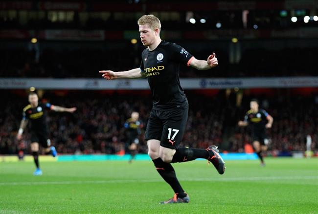 De Bruyne toa sang truoc Ba Lan