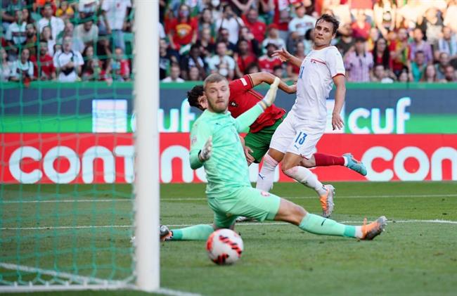 Nhận định Tây Ban Nha vs CH Séc (01h45 ngày 136) Thầy trò Enrique “lật mặt” 2