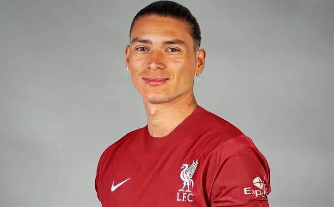 Nunez có sức mạnh của Suarez và trí thông minh của Cavani