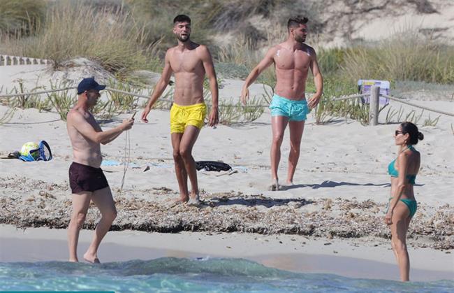 Zinedine Zidane rạng rỡ ở Tây Ban Nha 2