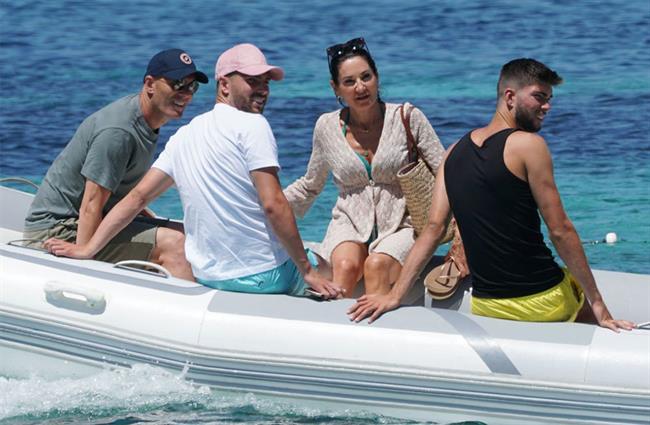 Zinedine Zidane rạng rỡ ở Tây Ban Nha 1