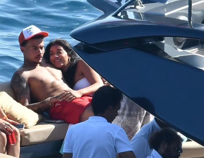 Dele Alli chay bong ben tinh moi 1