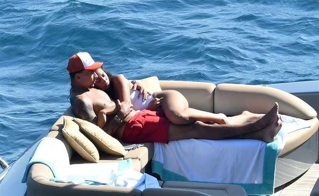 Dele Alli cháy bỏng bên tình mới 2