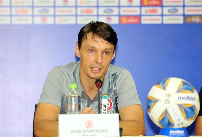 HLV Phnom Penh Crown. anh: Viettel FC