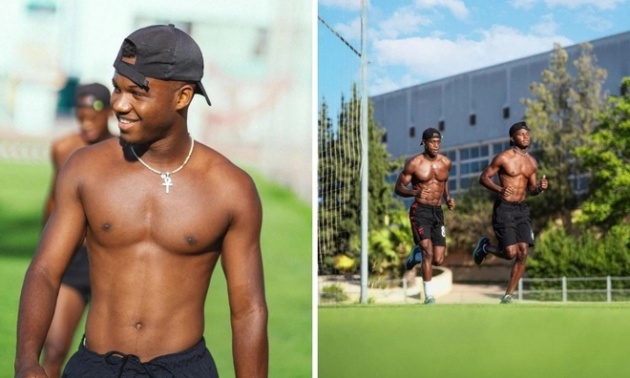 Ansu Fati khoe co the san chac