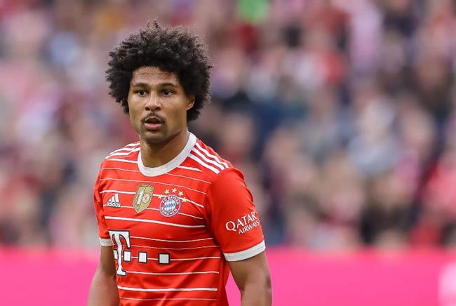 MU hỏi mua Serge Gnabry MU hoi mua Serge Gnabry
