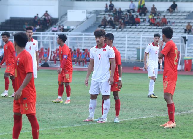 Ông vua giải trẻ Nguyễn Quốc Việt tạo cột mốc ở giải U19 Đông Nam Á