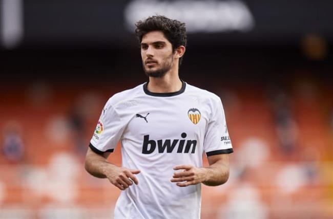Roma quan tam Goncalo Guedes