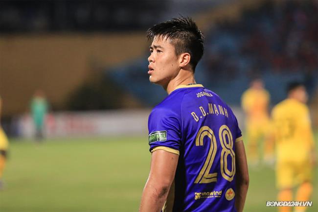 Duy Mạnh bị mất ví trong ngày hội quân cùng ĐT Việt Nam