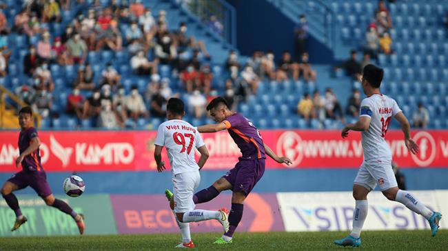 Phong độ đáng báo động của tiền đạo nội tại VLeague 2